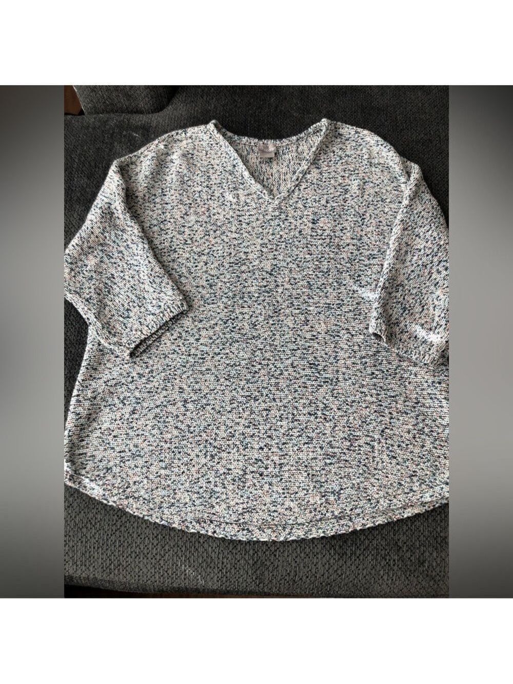 CHICO’S multi colored elbow sleeved V-neck sweater.  Size Chico’s 2